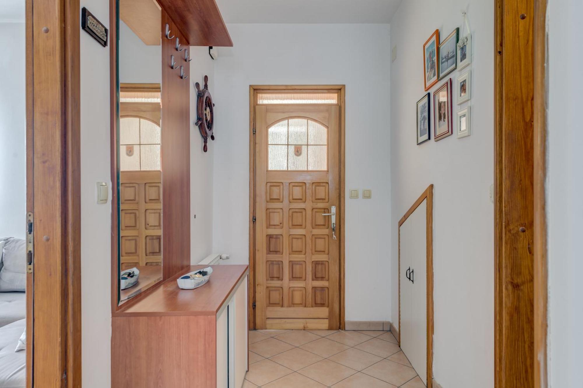 Apartment Krilo Jesenice Bagian luar foto