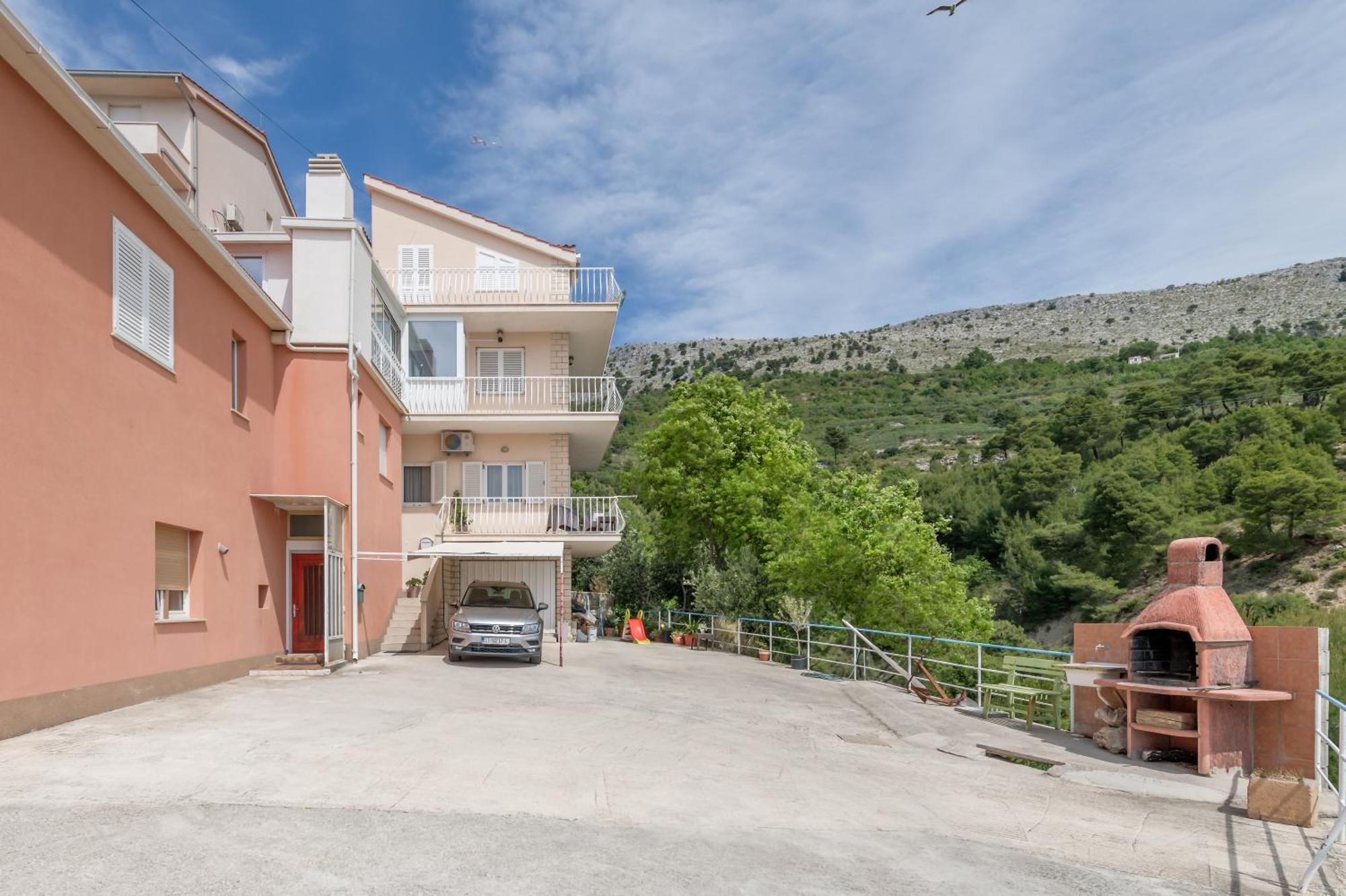 Apartment Krilo Jesenice Bagian luar foto