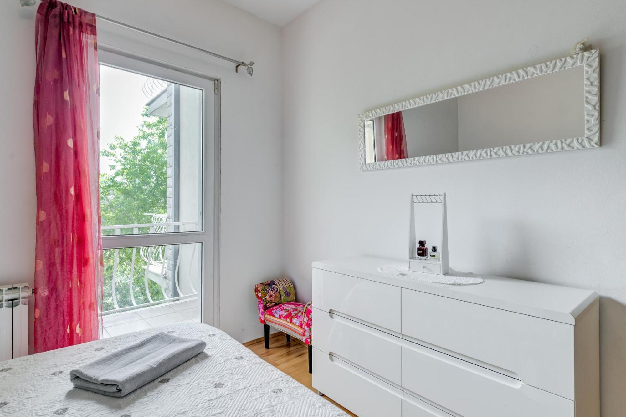 Apartment Krilo Jesenice Bagian luar foto