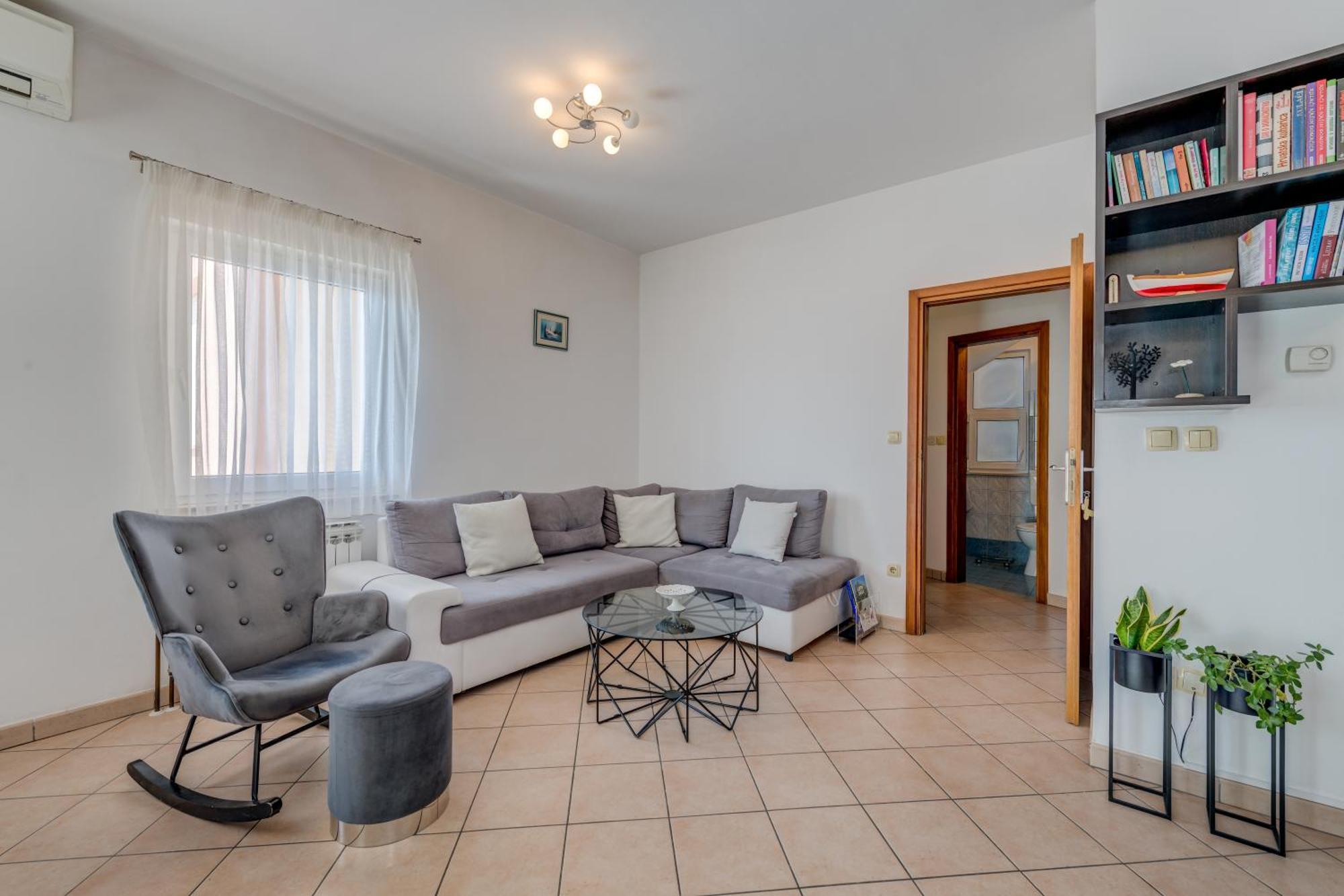 Apartment Krilo Jesenice Bagian luar foto