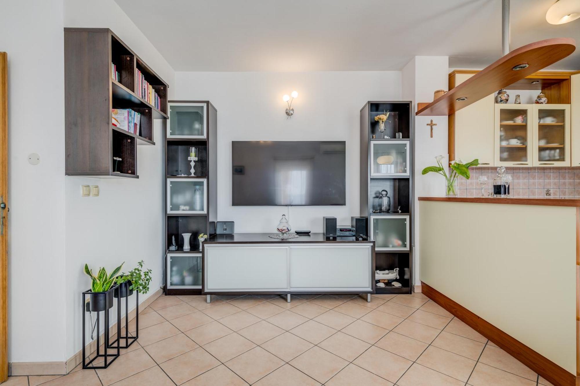 Apartment Krilo Jesenice Bagian luar foto