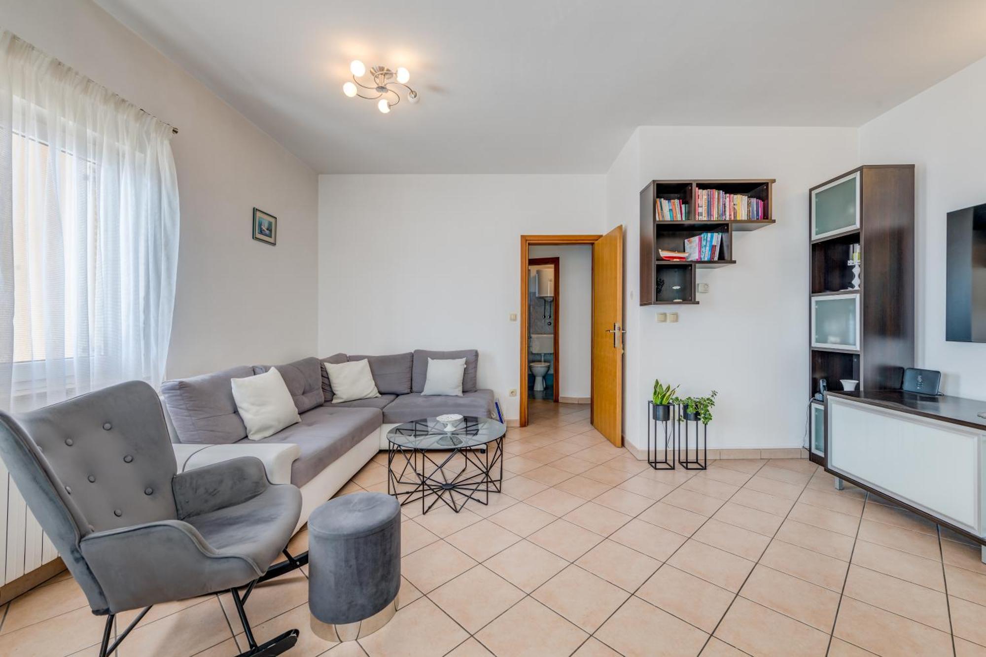 Apartment Krilo Jesenice Bagian luar foto
