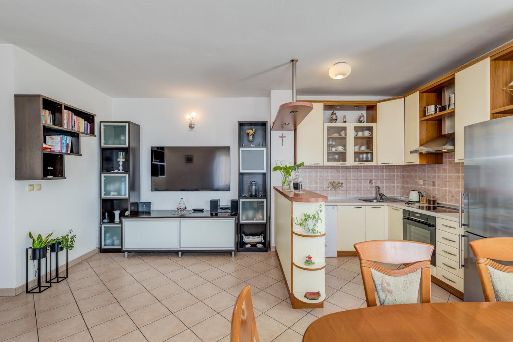 Apartment Krilo Jesenice Bagian luar foto
